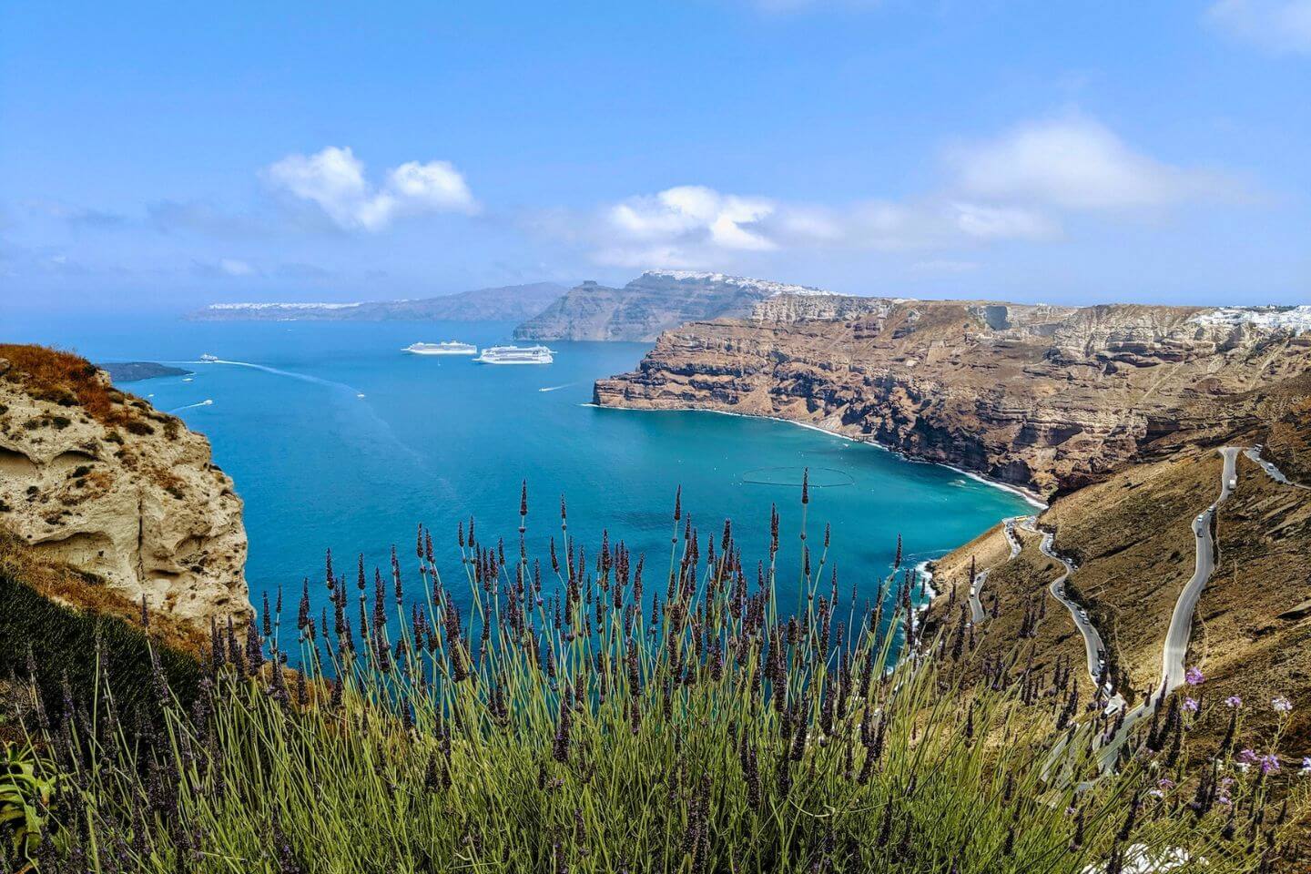 Megalochori, Santorini